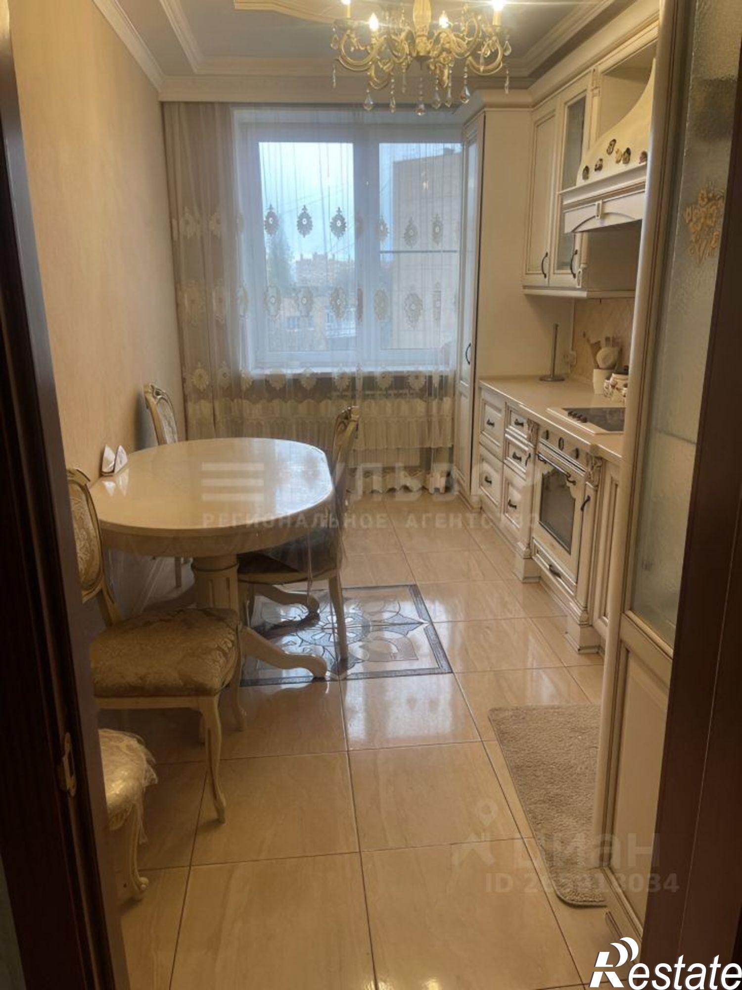 Сдать квартиру за 50 000 рублей на ул Генерала Попова, 10