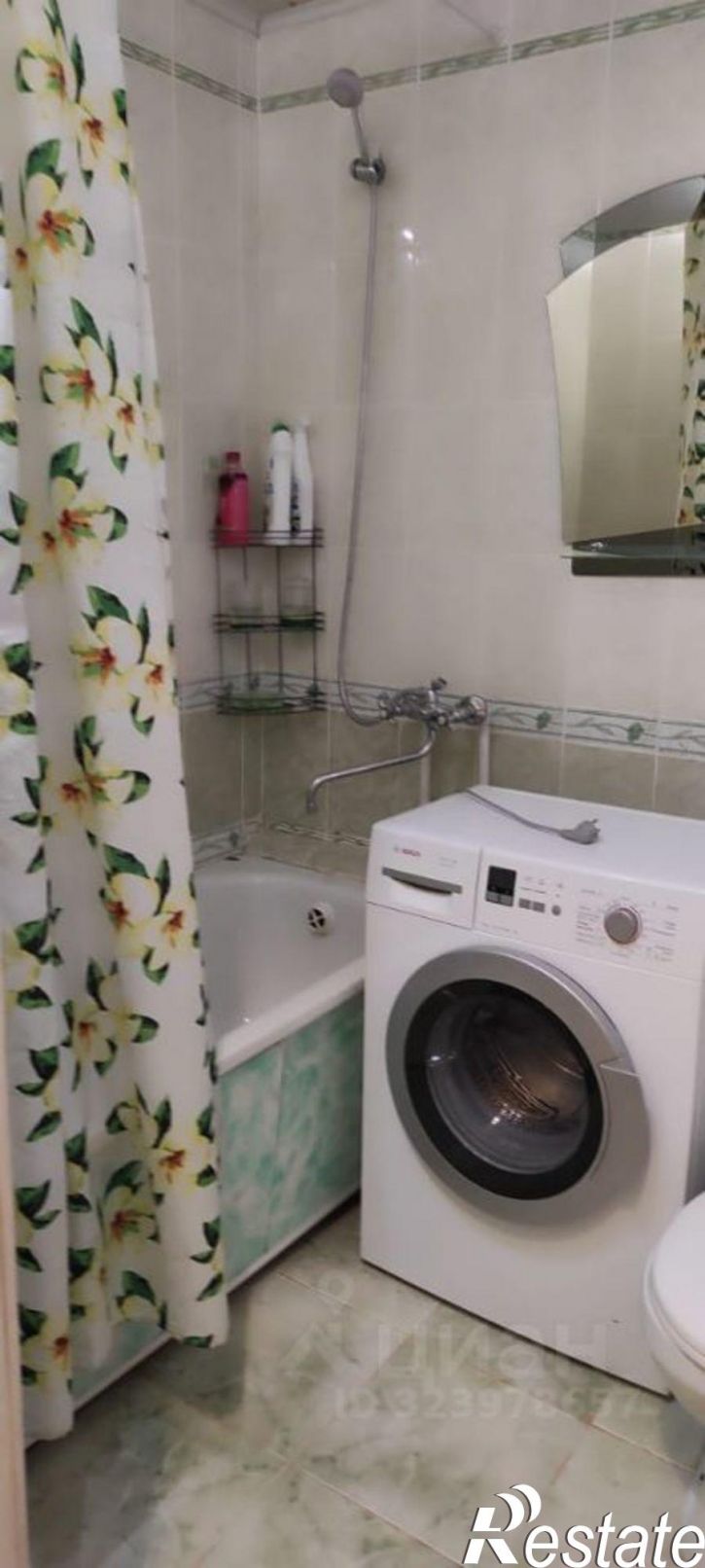 1-комн квартира улица Платова, 8,  д. 8