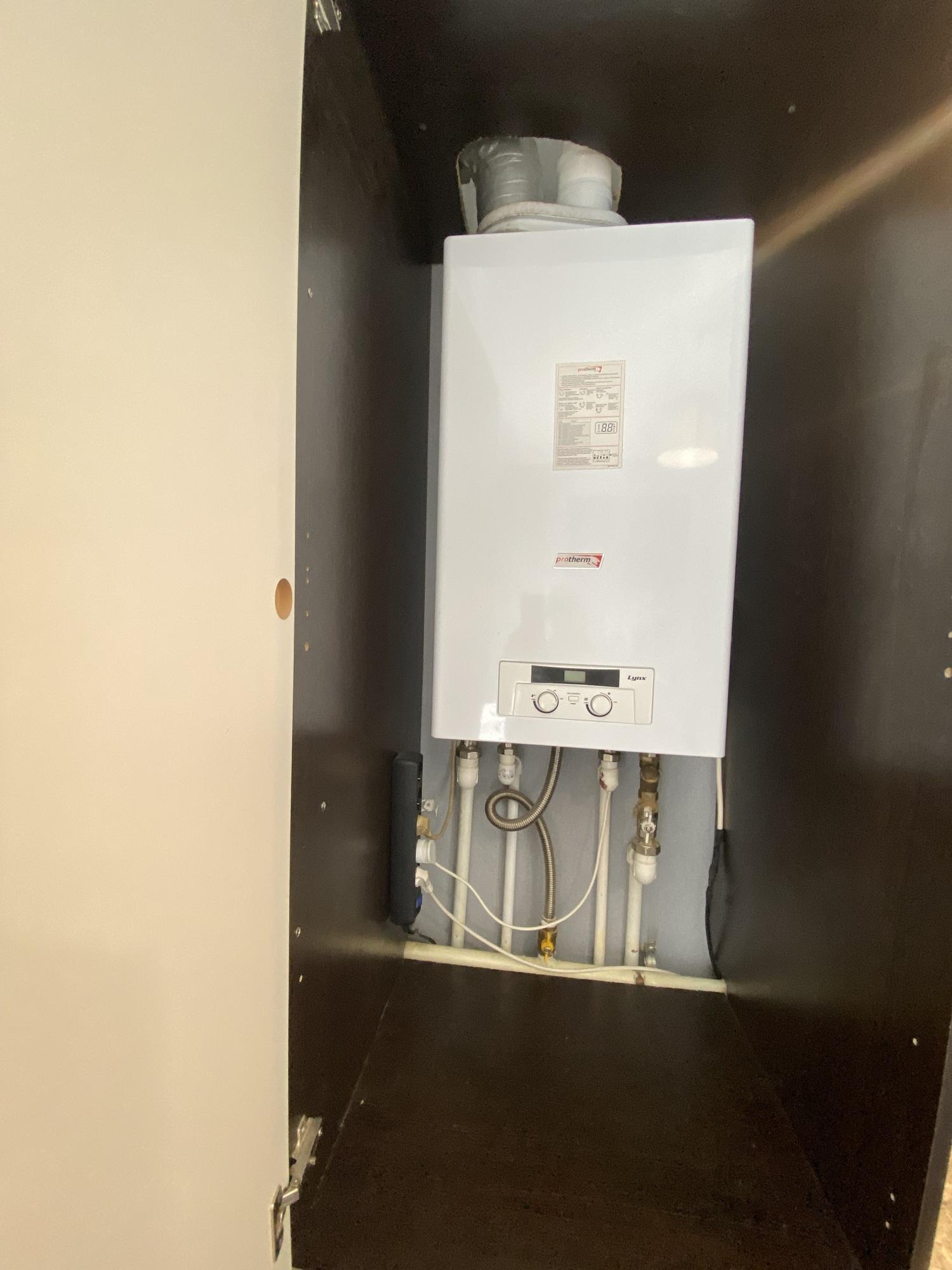 Купить квартиру за 4 000 000 рублей на 40-летия Октября улица, д.4