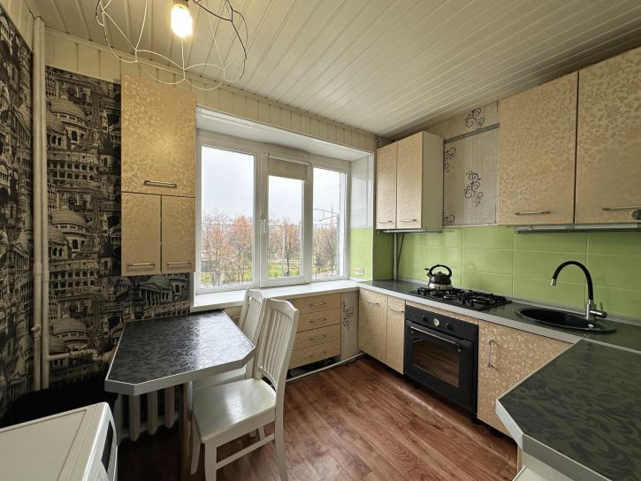 2-комн квартира площадь Победы, д.10