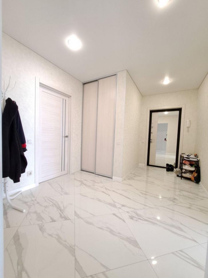 3-комн квартира Хрустальная улица, д.44к4