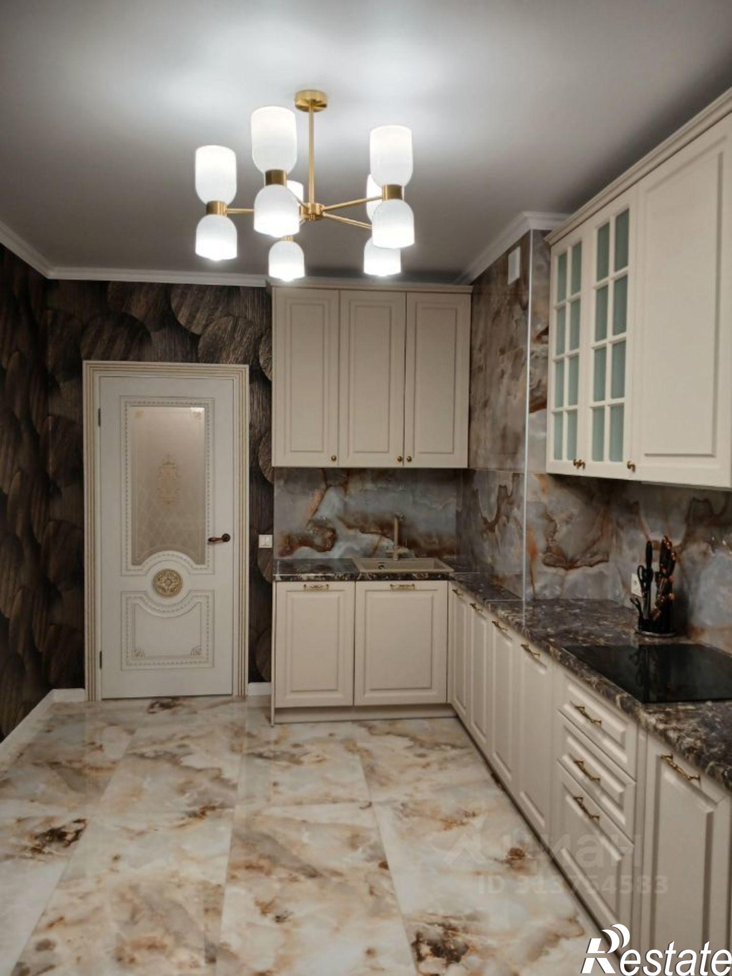 Сдать квартиру за 95 000 рублей на ул Белинского, 4