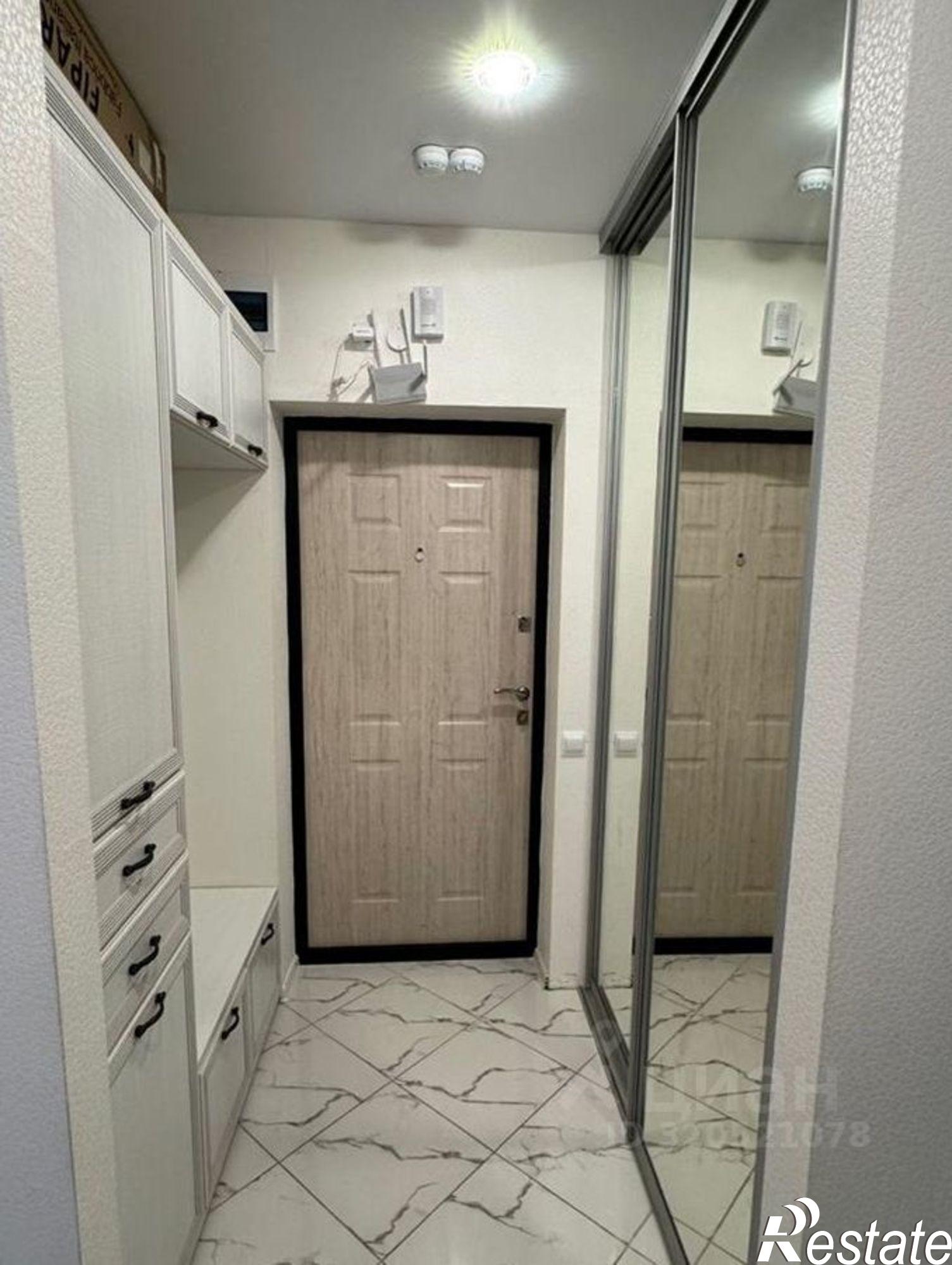 Сдать квартиру за 40 000 рублей на улица Спартака, 15