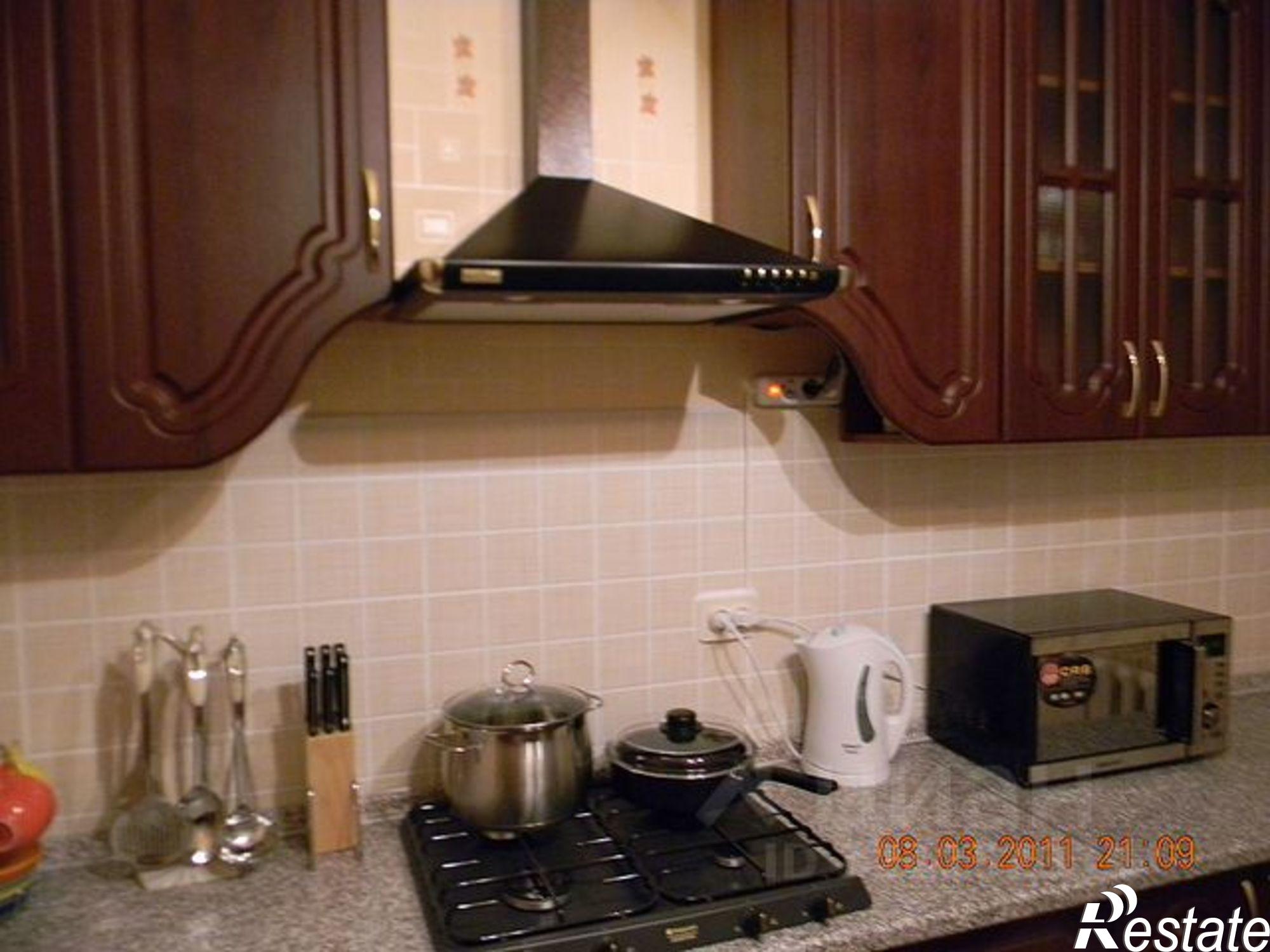 Сдать квартиру за 25 000 рублей на ул Баррикад, 144