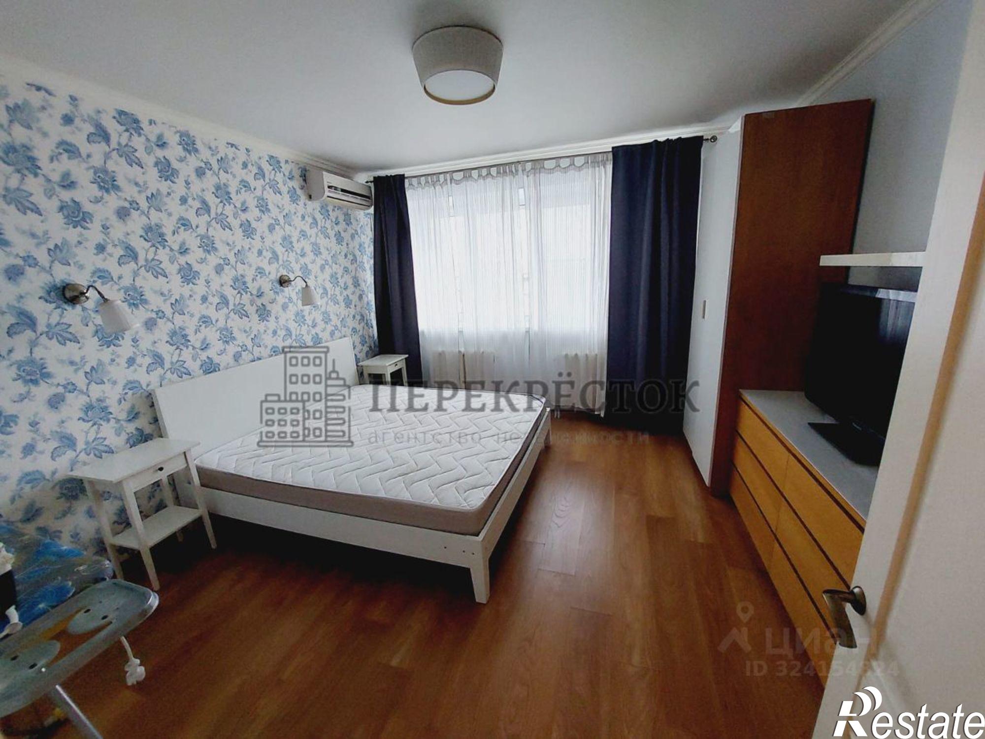 Сдать квартиру за 70 000 рублей на улица Баумана, 5