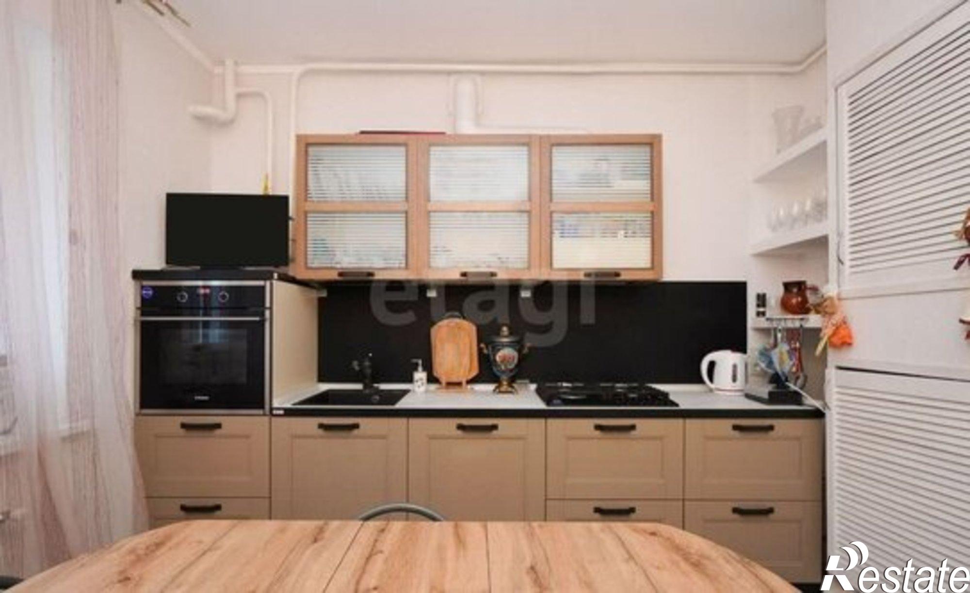 Купить квартиру за 9 000 000 рублей на Знаменская улица, 45