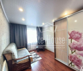 комната 12 кв м Хрустальная улица, 1