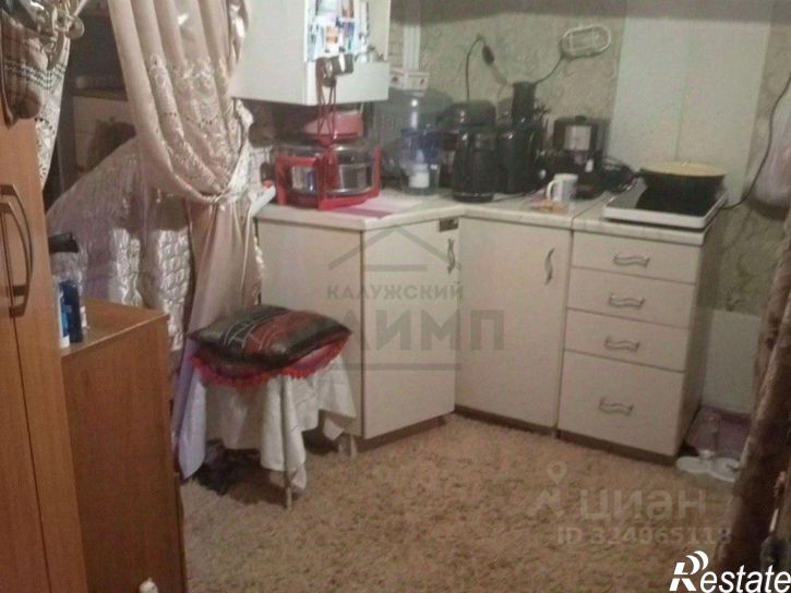 Комната улица Валентины Никитиной, 47,  д. 47