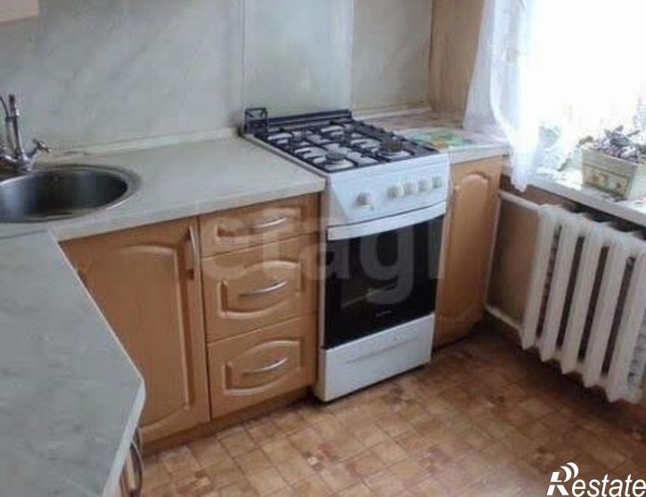 2-комн квартира улица Константиновых, 9,  д. 9