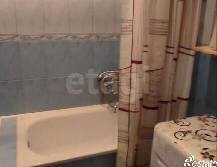 2-комн квартира улица Константиновых, 9,  д. 9