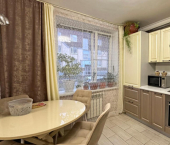 2-комн, 48кв м, этаж 1/3 улица Петра Тарасова, 18