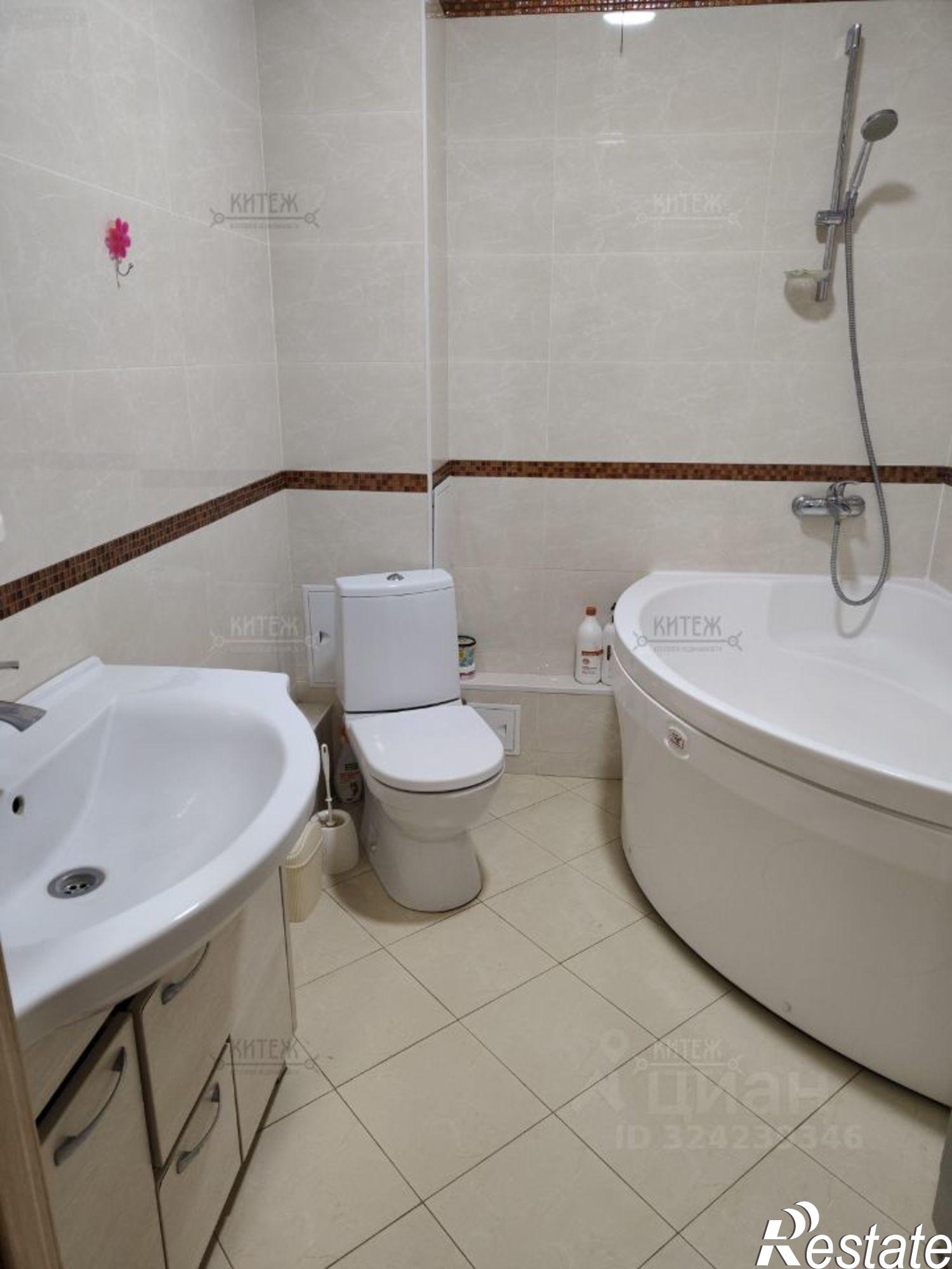 Сдать квартиру за 22 000 рублей на Сиреневый б-р, 6