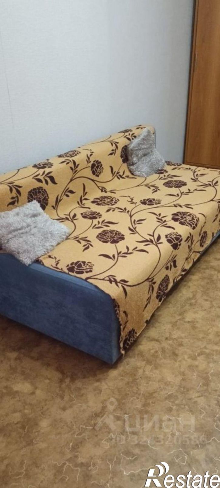 1-комн квартира Хрустальная улица, 62,  д. 62