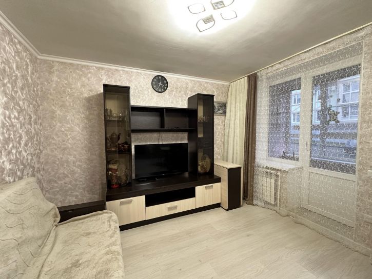 2-комн квартира Петра Тарасова улица, д.18