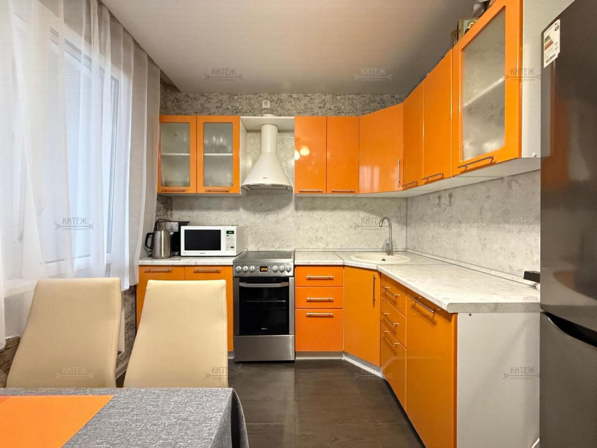 Купить квартиру за 4 290 000 рублей на Тарутинская ул, д.231