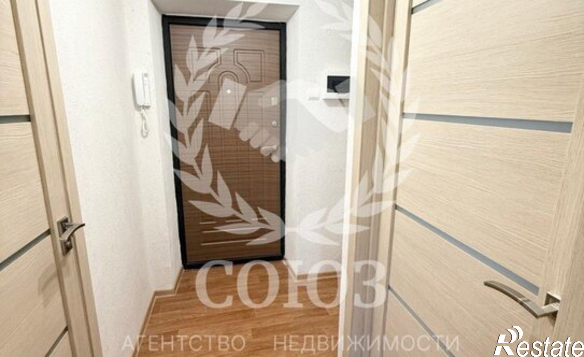 Купить квартиру за 3 300 000 рублей на улица Петра Тарасова, 19