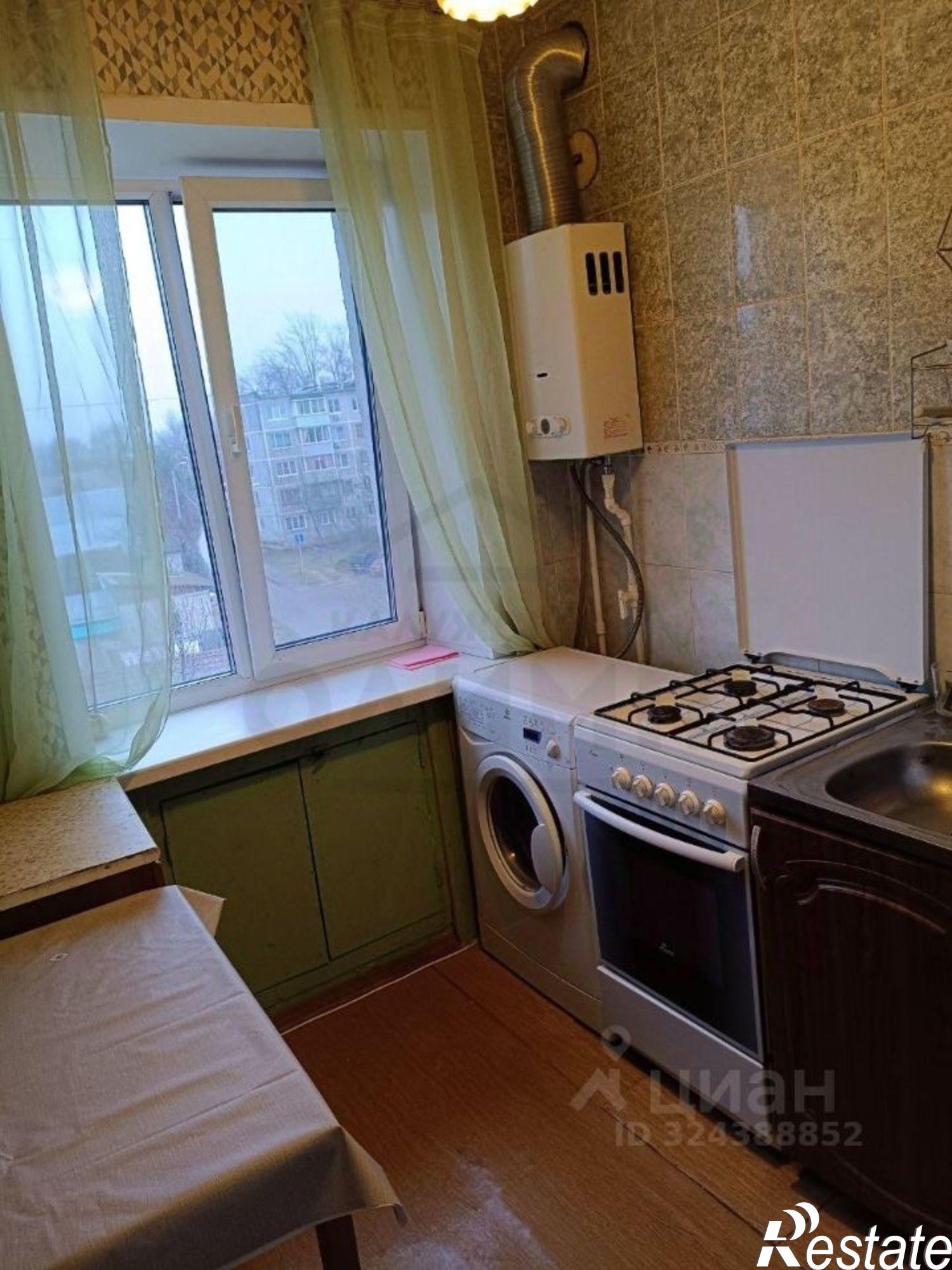 Купить квартиру за 2 300 000 рублей на Карачевская улица, 25