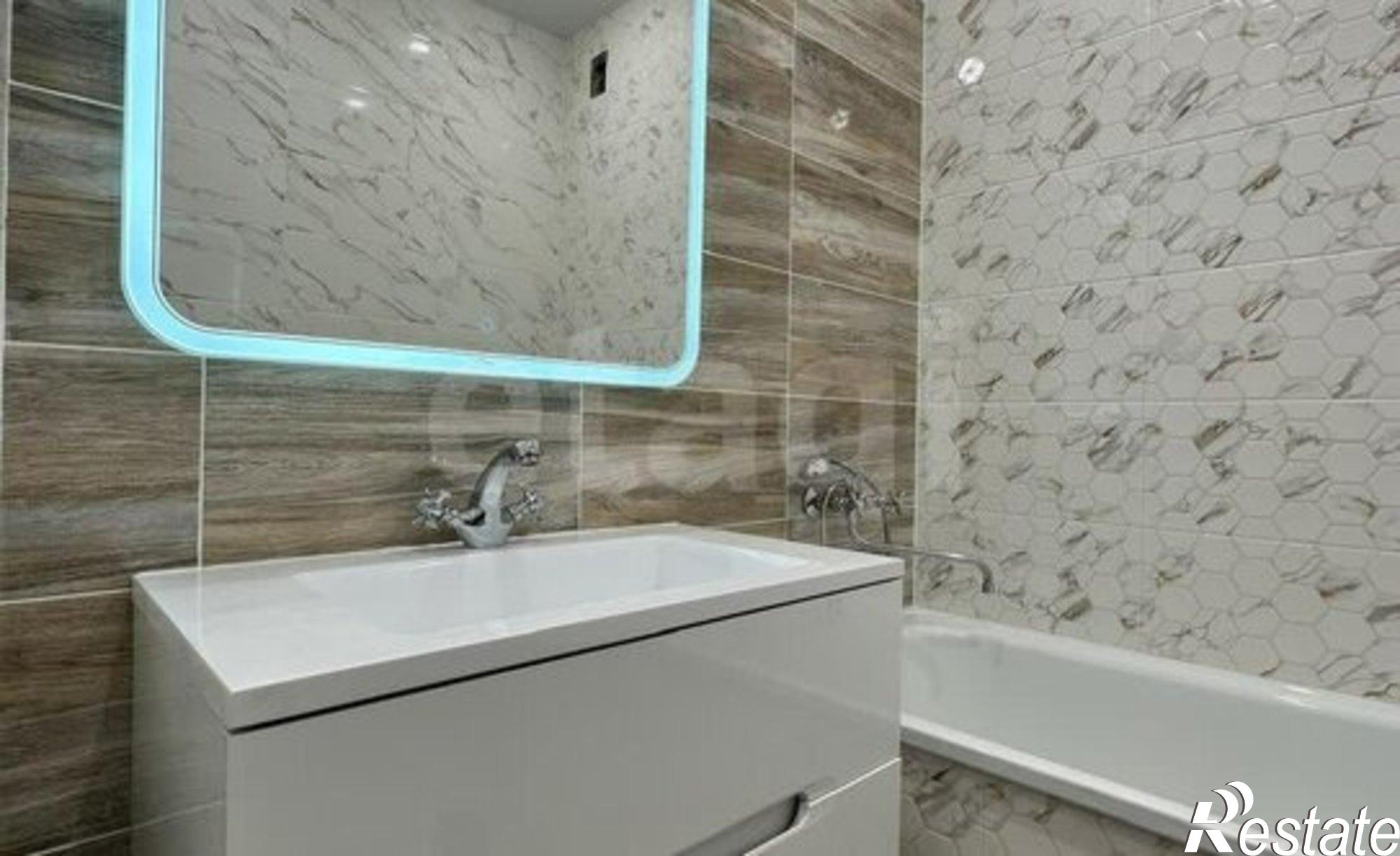 Купить квартиру за 7 350 000 рублей на Минская улица, 1