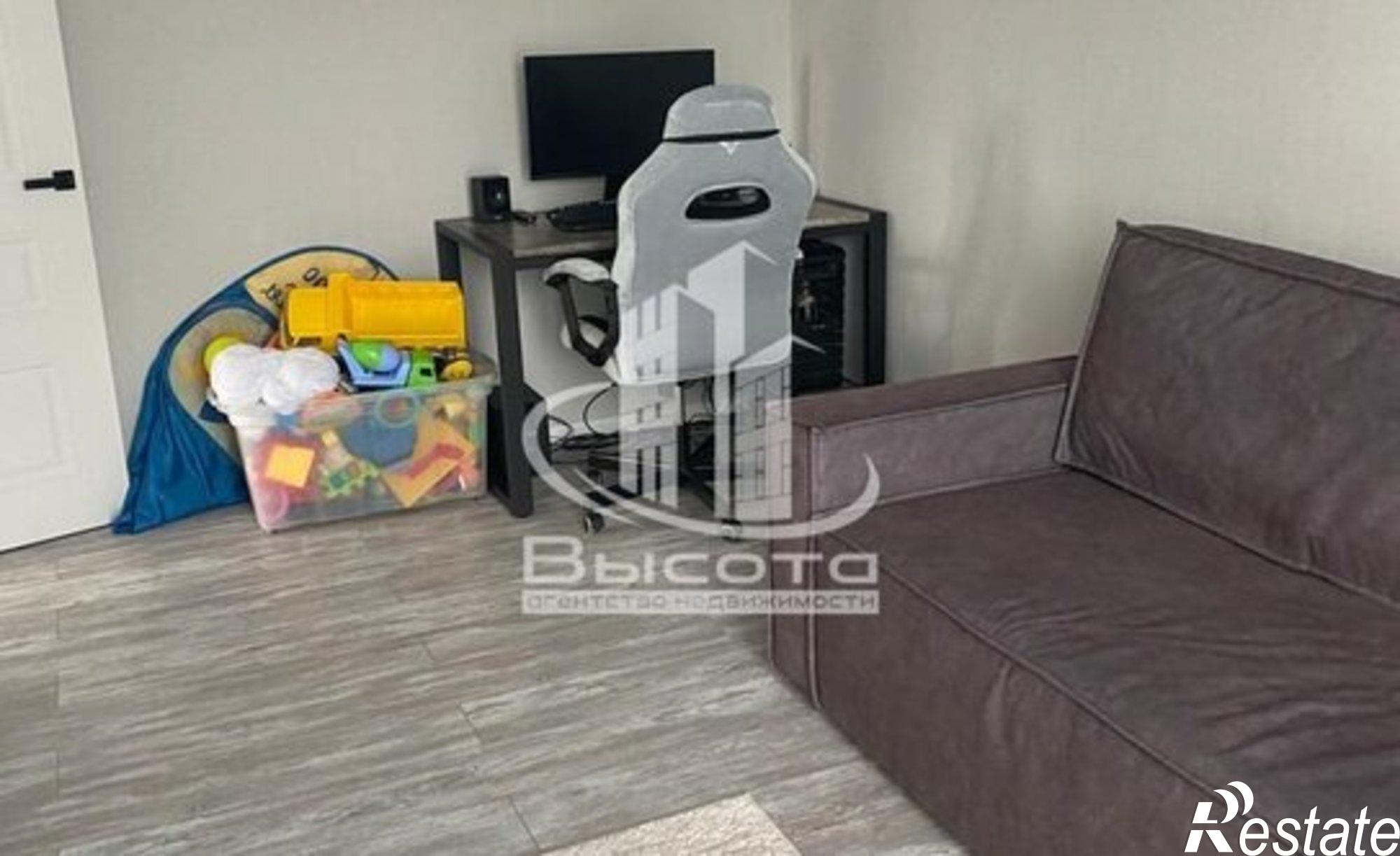 Купить квартиру за 7 400 000 рублей на Полесская улица, 45