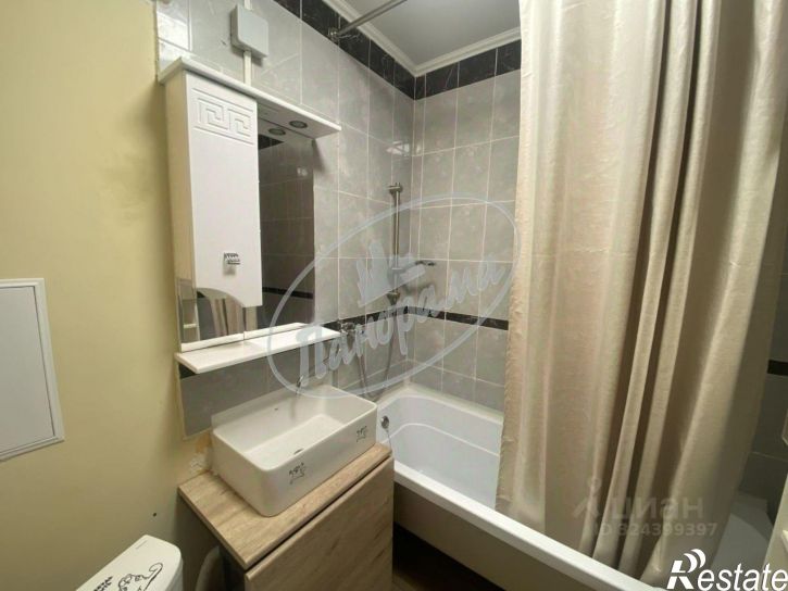 1-комн квартира ул Петра Тарасова, 15,  д. 15