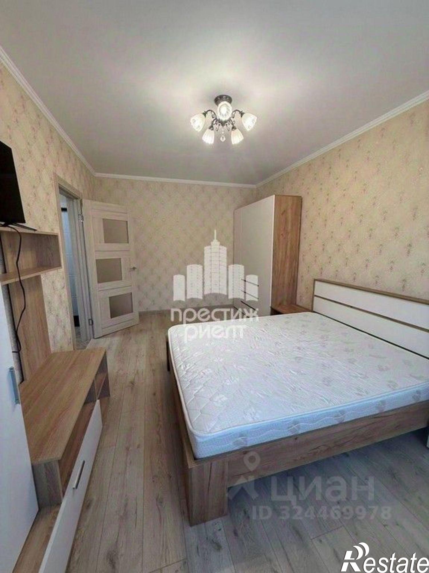 Сдать квартиру за 25 000 рублей на Минская улица, 12