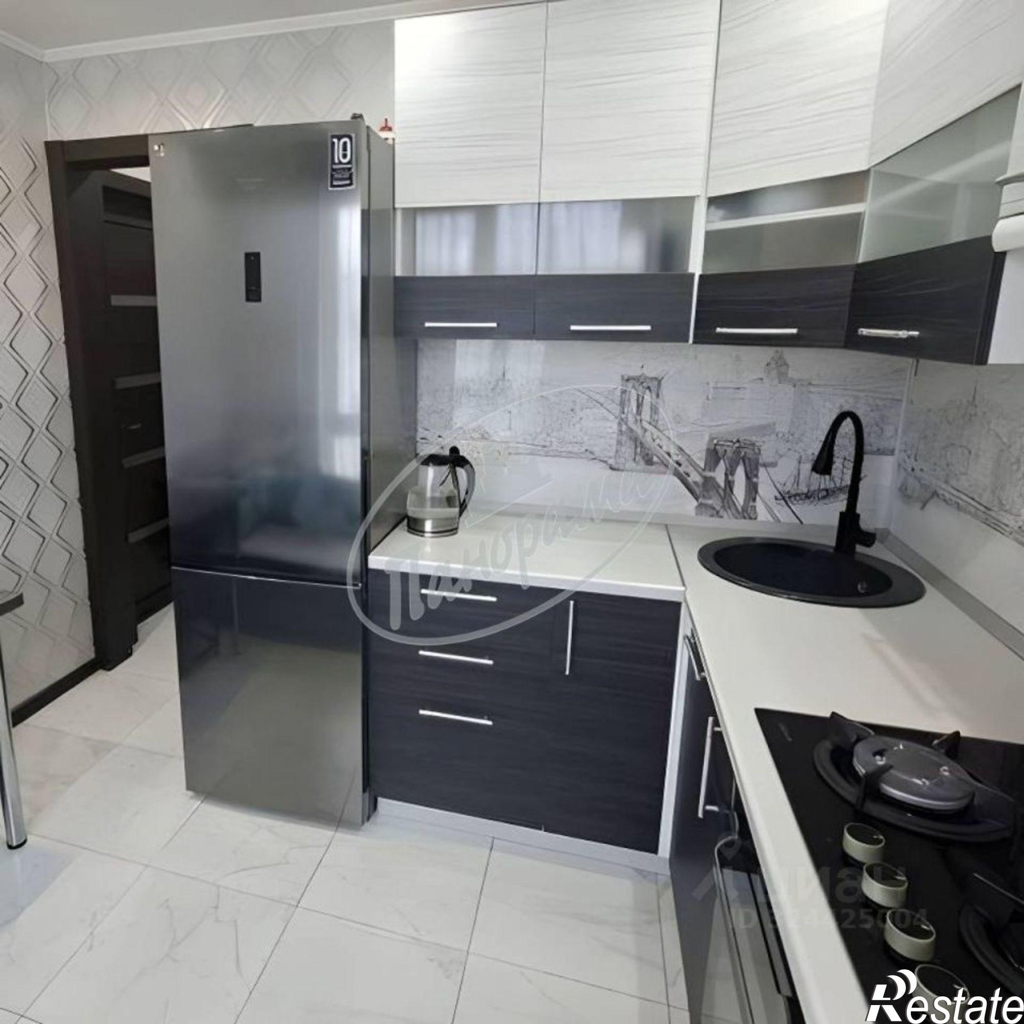 Купить квартиру за 3 960 000 рублей на улица Петра Тарасова, 1