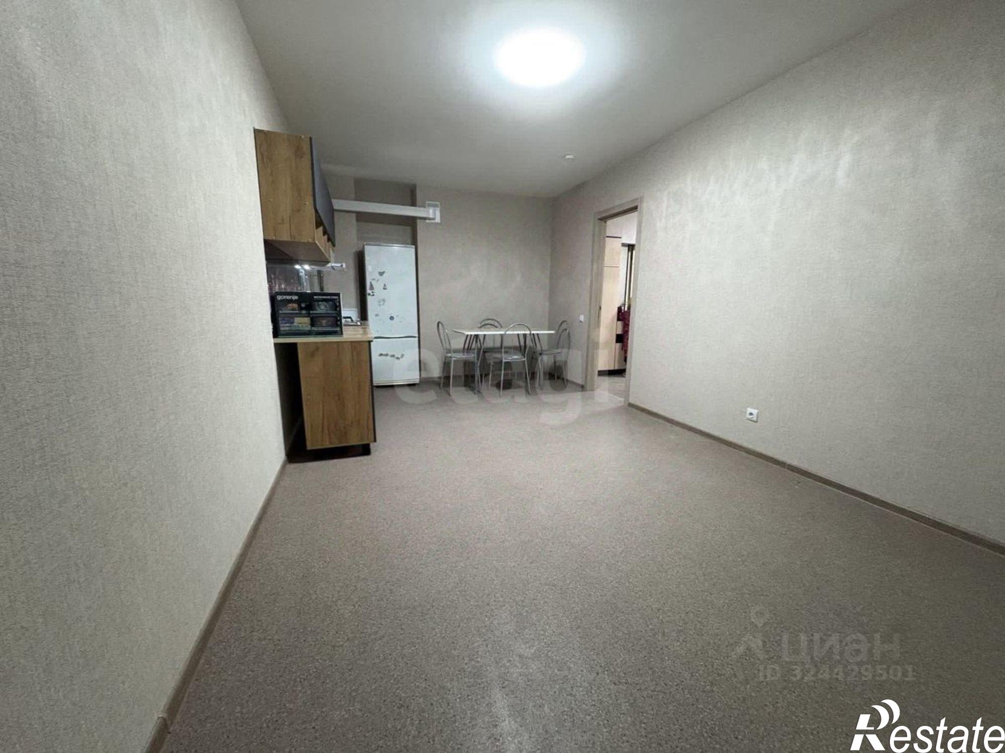 Сдать квартиру за 25 000 рублей на пр-д Юрия Круглова, 12