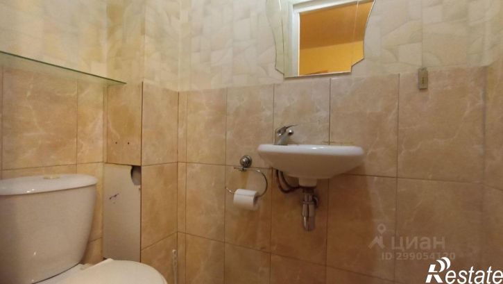 2-комн квартира улица Космонавта Комарова, 38/1,  д. 38/1