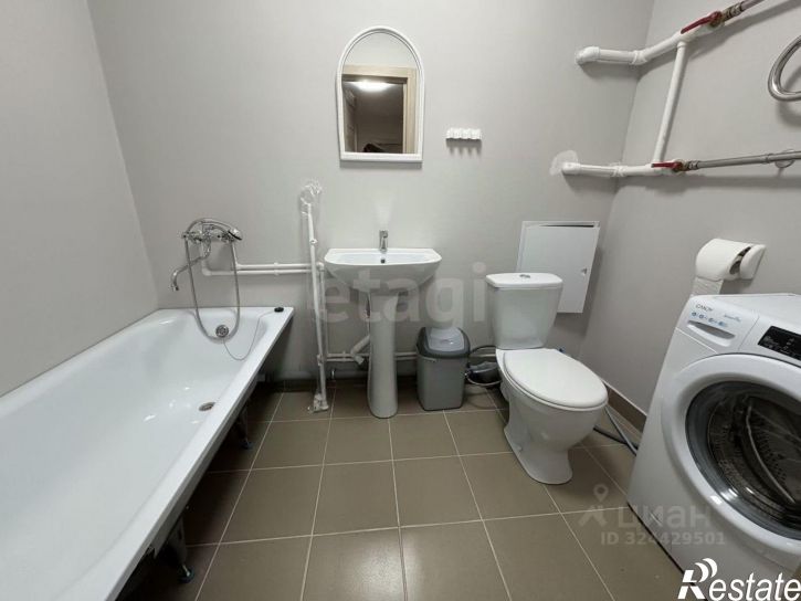 2-комн квартира пр-д Юрия Круглова, 12,  д. 12