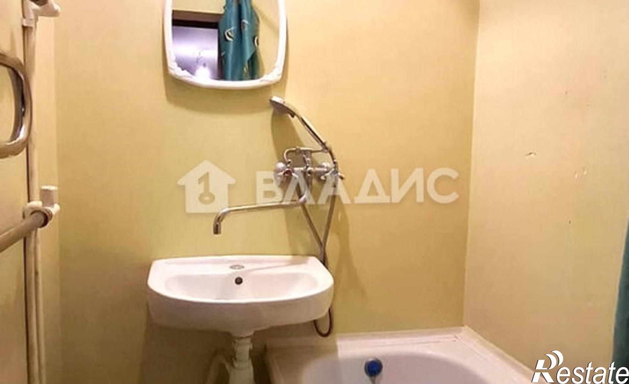 Купить квартиру за 5 650 000 рублей на улица Петра Тарасова, 31