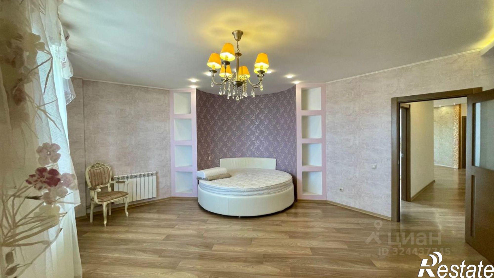 Купить квартиру за 12 200 000 рублей на ул Баррикад, 144