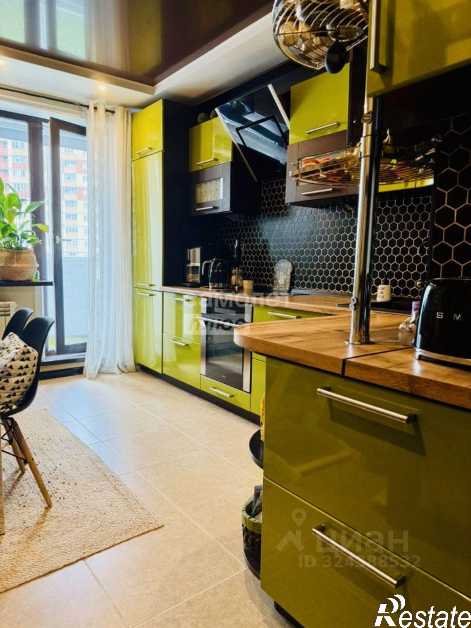 Купить квартиру за 9 300 000 рублей на улица 65 лет Победы, 33