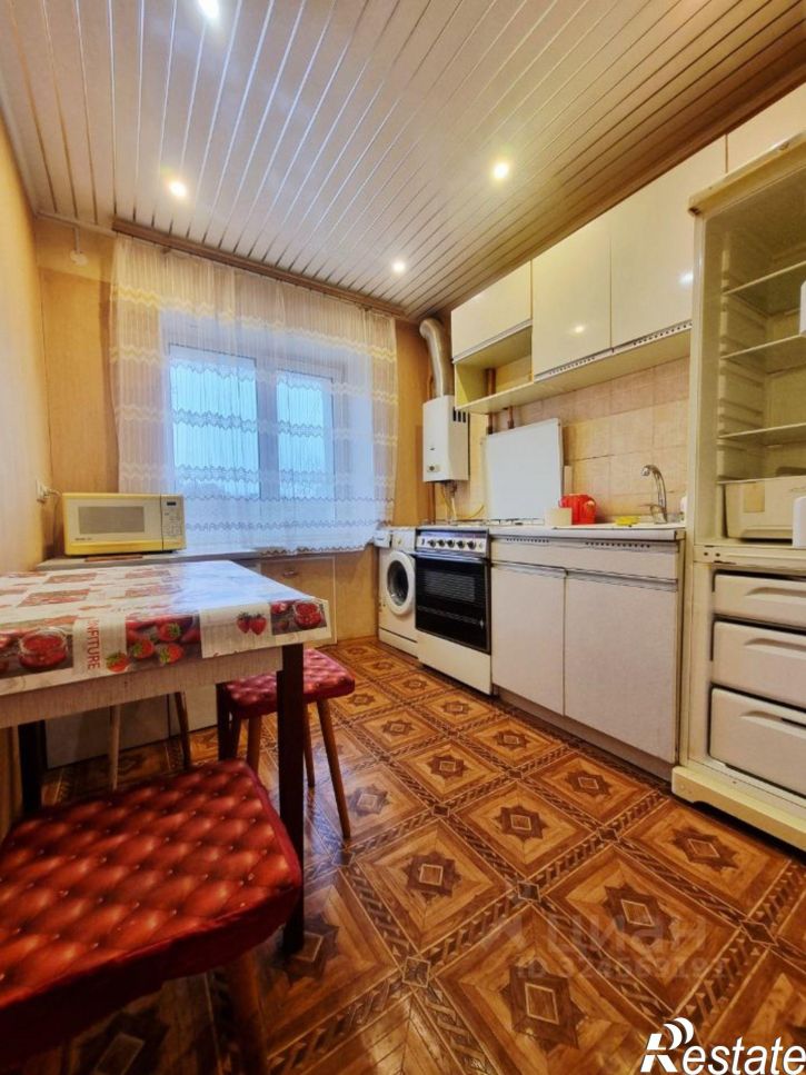 3-комн квартира ул Болотникова, 1,  д. 1