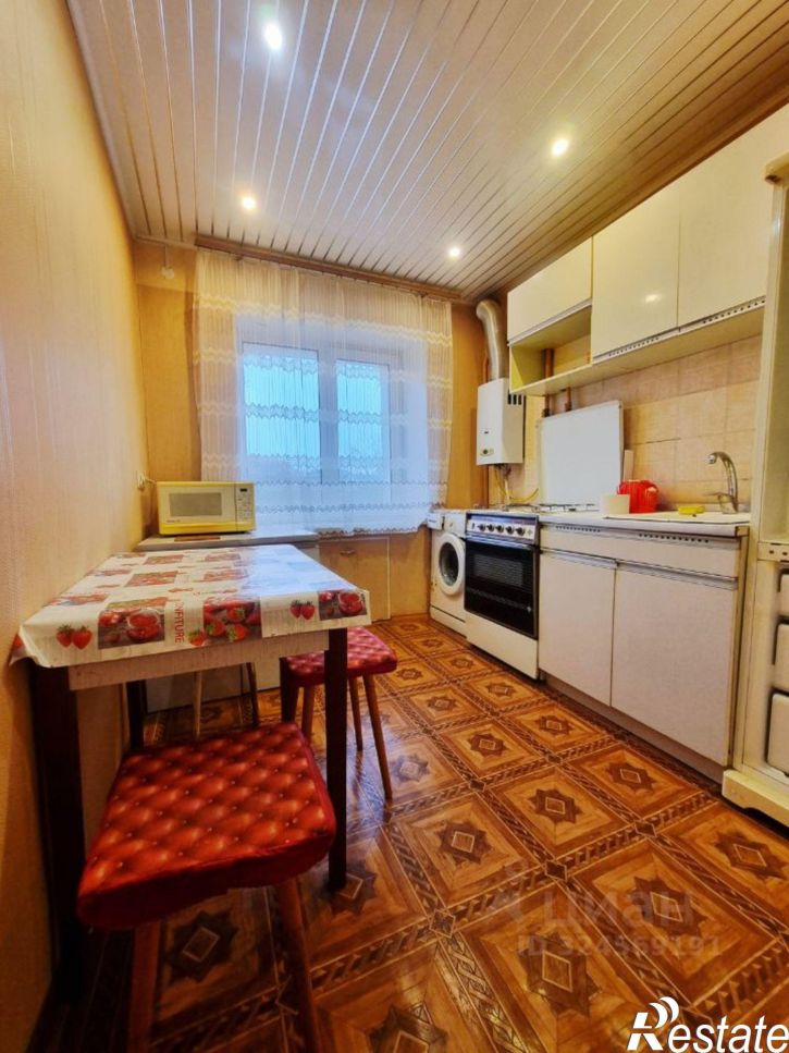 3-комн квартира ул Болотникова, 1,  д. 1