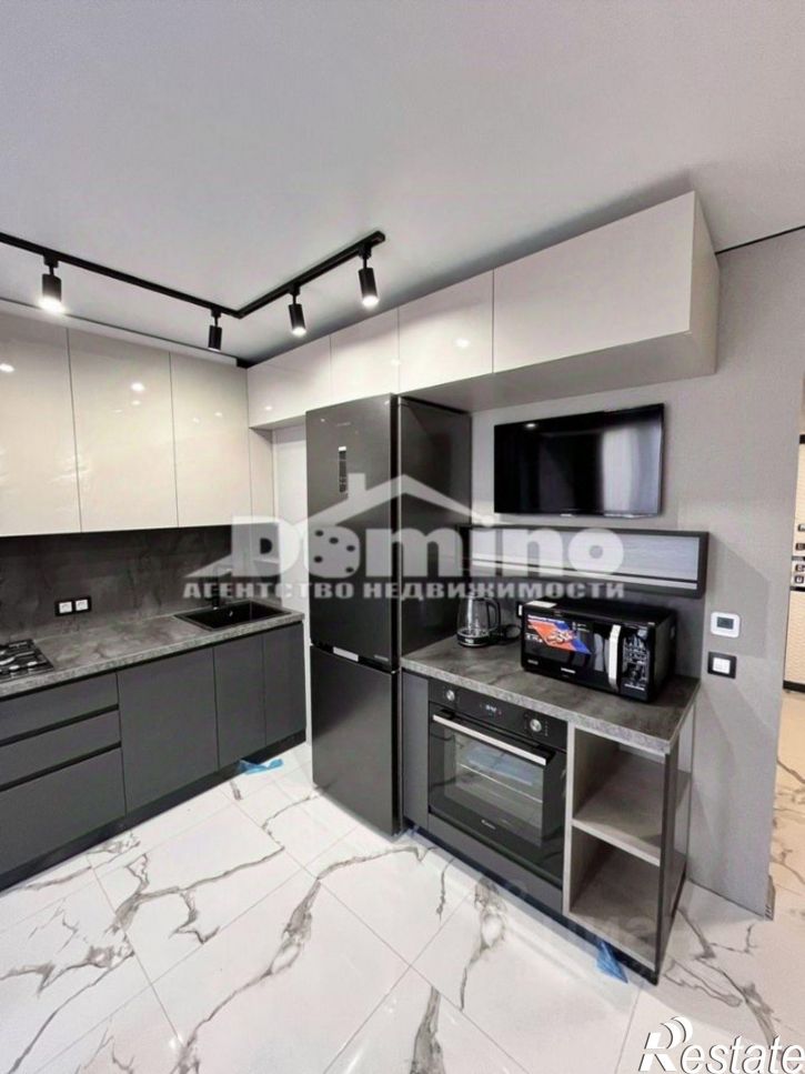 2-комн квартира ул Фомушина, 33,  д. 33