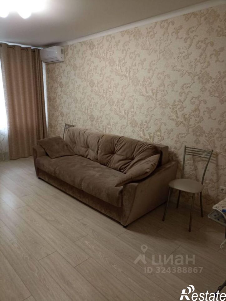 1-комн квартира улица Поле Свободы, 105,  д. 105