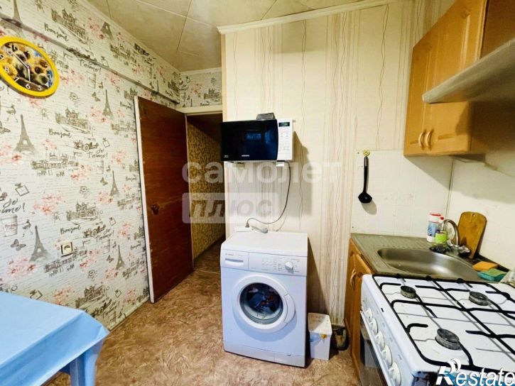 3-комн квартира Хрустальная улица, 64,  д. 64