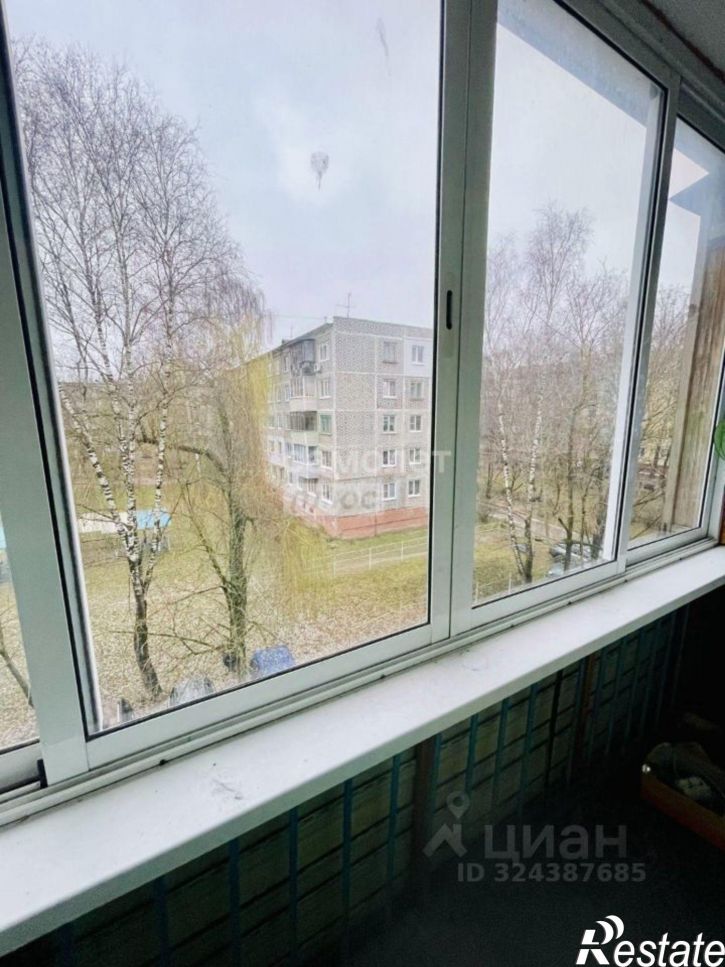 3-комн квартира Хрустальная улица, 64,  д. 64