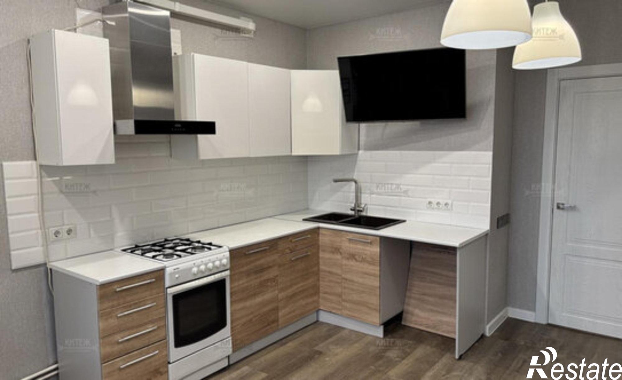 Купить квартиру за 9 300 000 рублей на Сиреневый б-р, 14