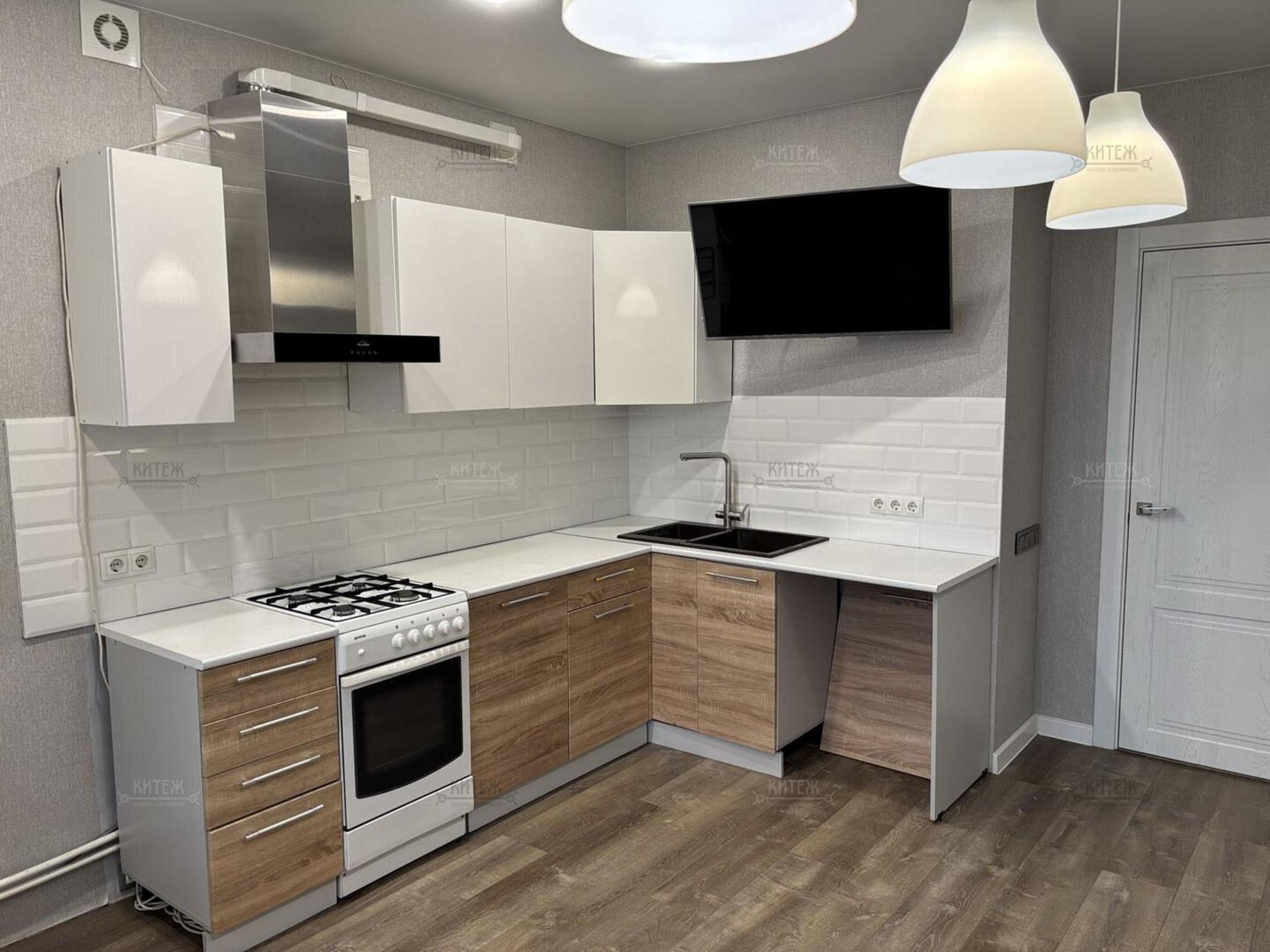 Купить квартиру за 9 300 000 рублей на Сиреневый бр, д.14