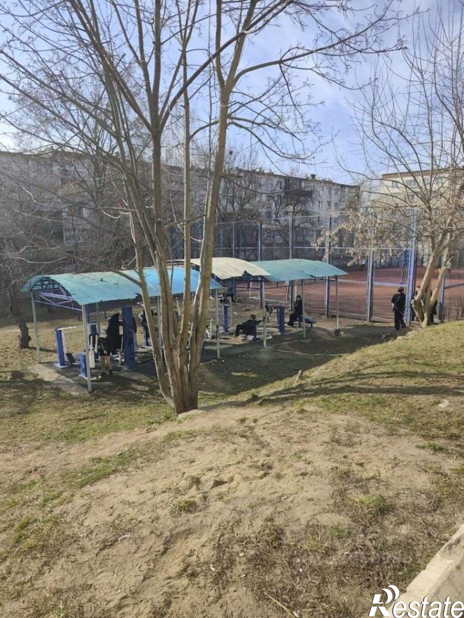 Купить комнату за 1 350 000 рублей на ул Калинина, 15