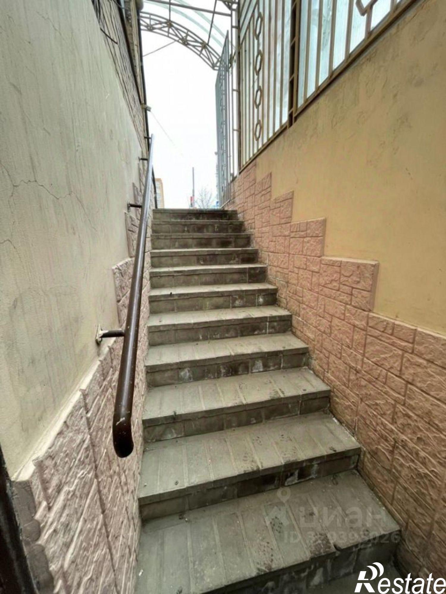 Сдать складское помещение за 11 300 рублей на ул Плеханова, 31