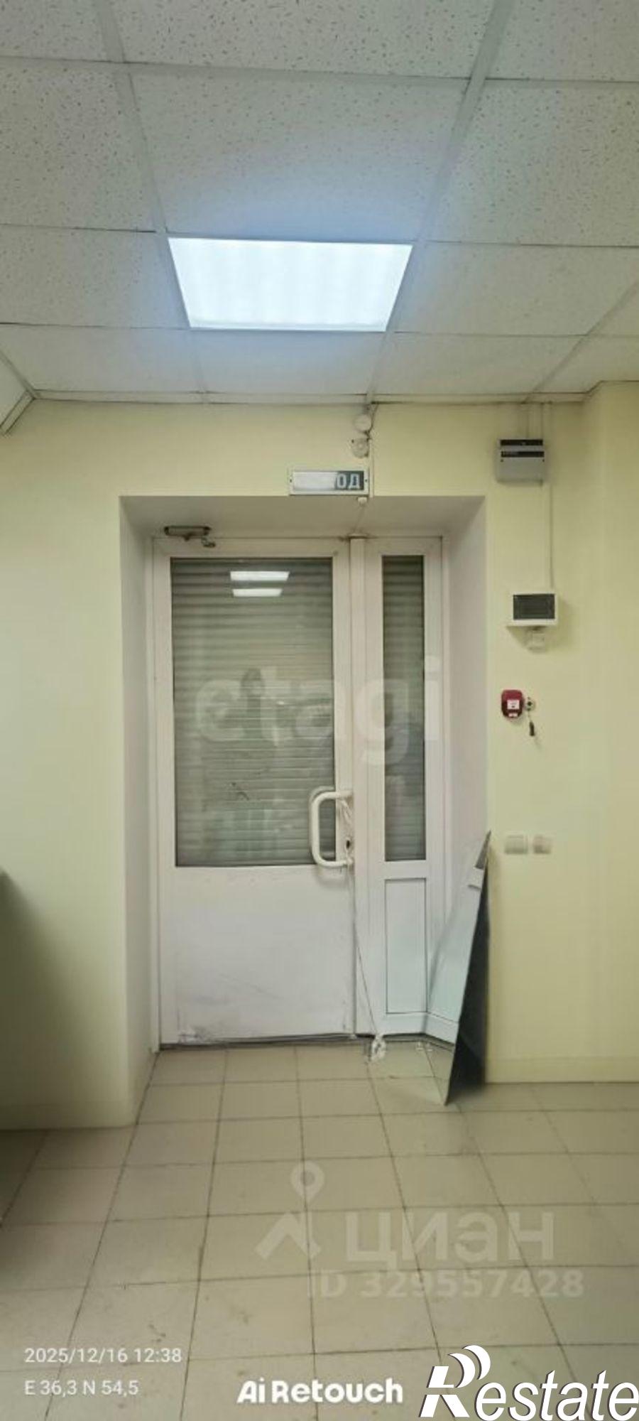 Купить торговое помещение за 16 346 800 рублей на ул Дзержинского, 46А