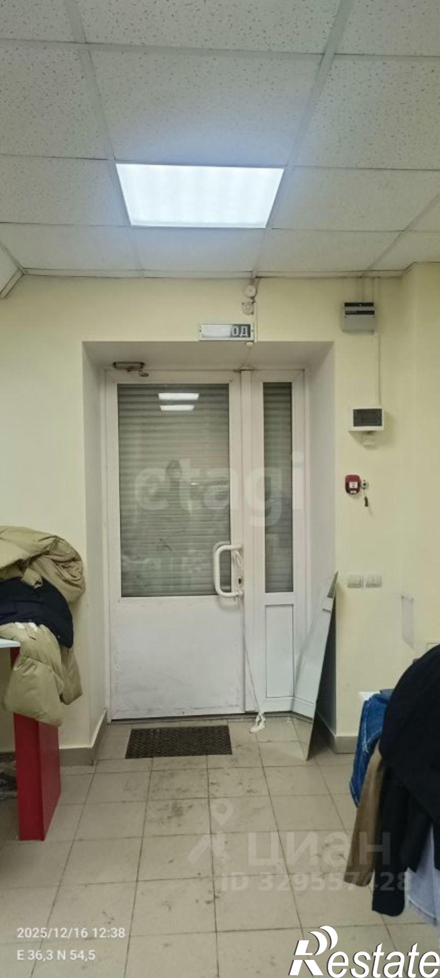 Купить торговое помещение за 16 346 800 рублей на ул Дзержинского, 46А