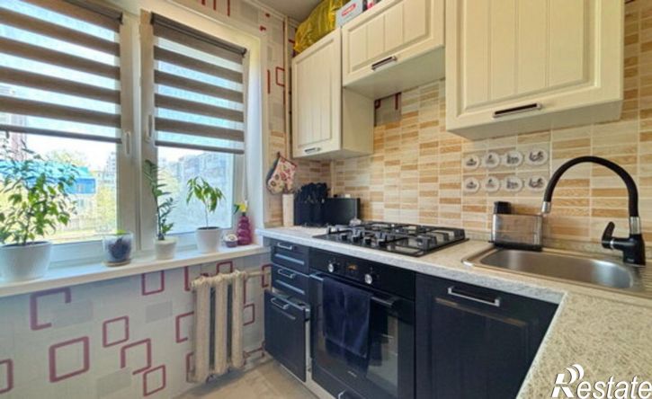 2-комн квартира улица Суворова, 11,  д. 11