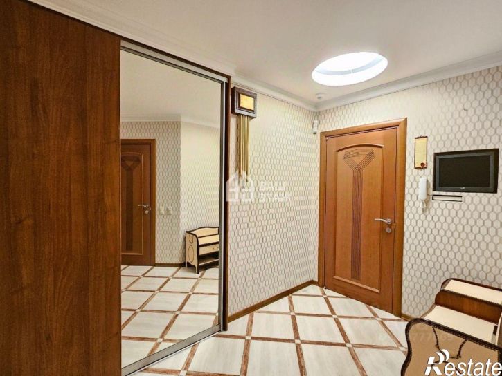 3-комн квартира ул Поле Свободы, 129,  д. 129