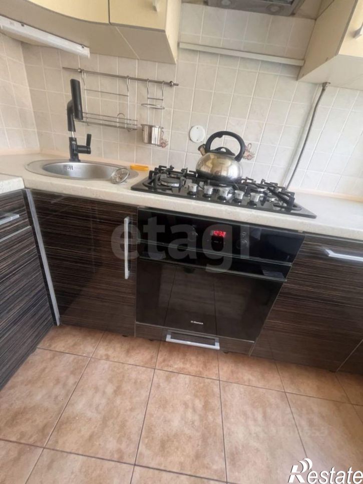 2-комн квартира улица Кирова, 80,  д. 80