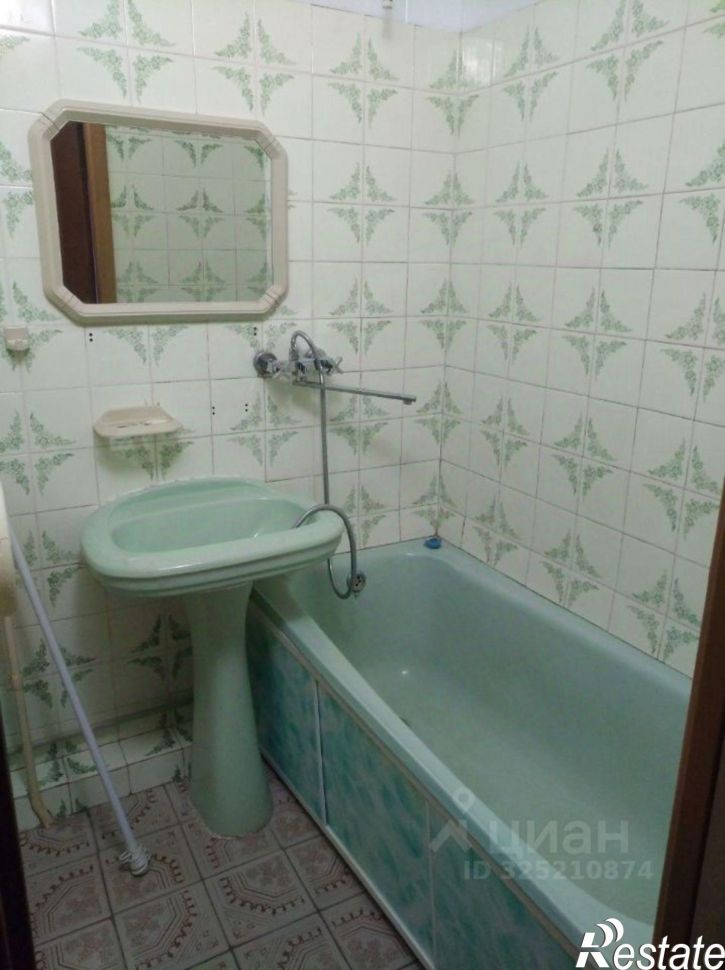2-комн квартира улица Гурьянова, 18,  д. 18