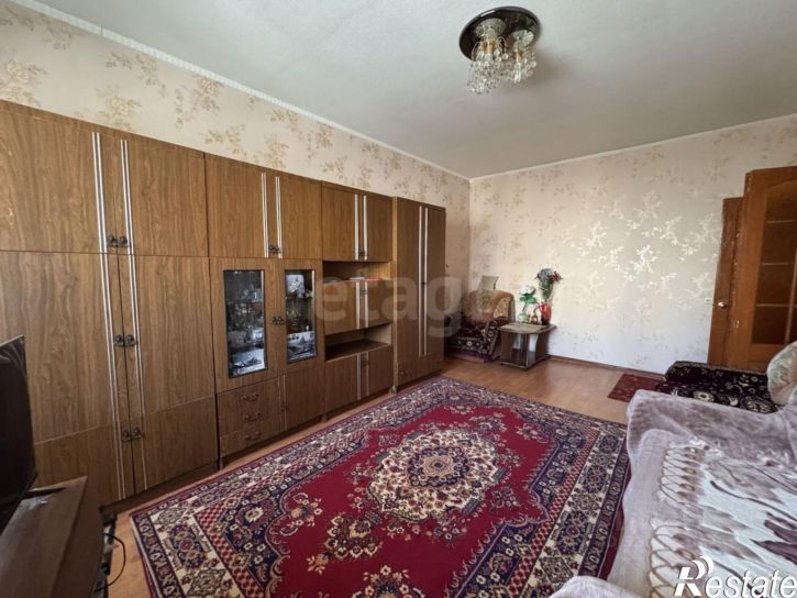 3-комн квартира улица Гурьянова, 57 к1,  д. 57 к1