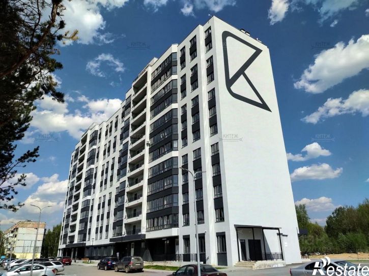 3-комн квартира улица Первых Коммунаров, 18,  д. 18